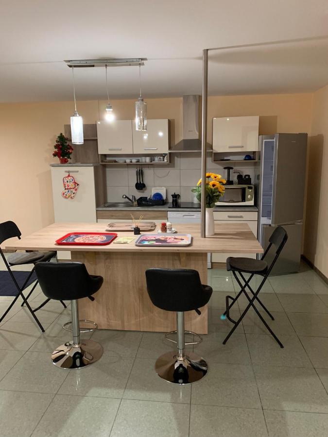Deli Terasz B Apartman Free Parking, Self-Check-In Anytime Ráb Exteriér fotografie