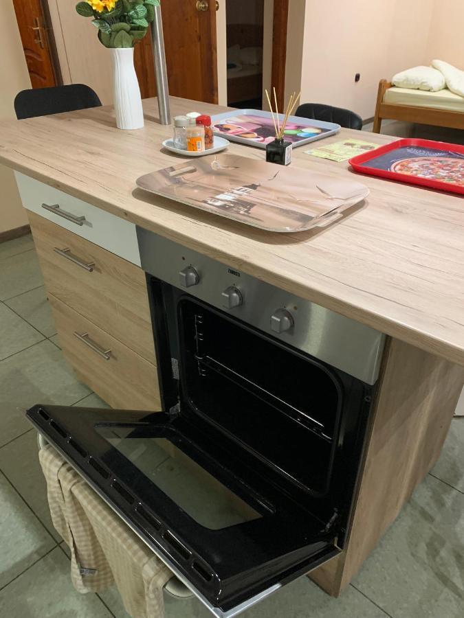 Deli Terasz B Apartman Free Parking, Self-Check-In Anytime Ráb Exteriér fotografie