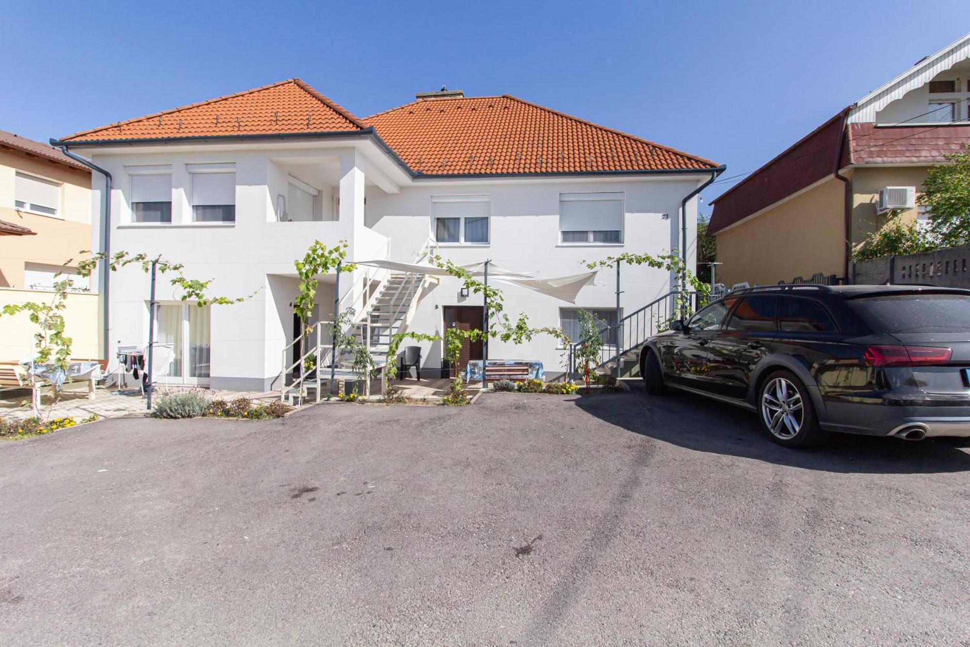 Deli Terasz B Apartman Free Parking, Self-Check-In Anytime Ráb Exteriér fotografie